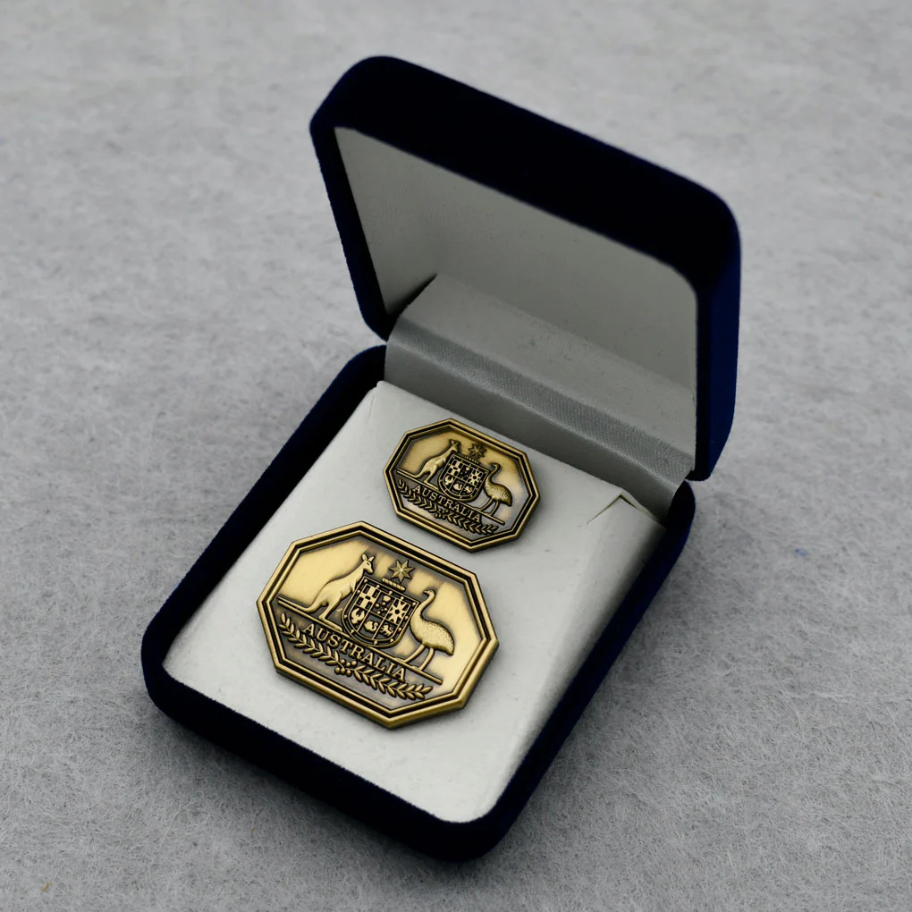 Defence Support Services (Level 3 - Gold) Commendation Badge - Image 2
