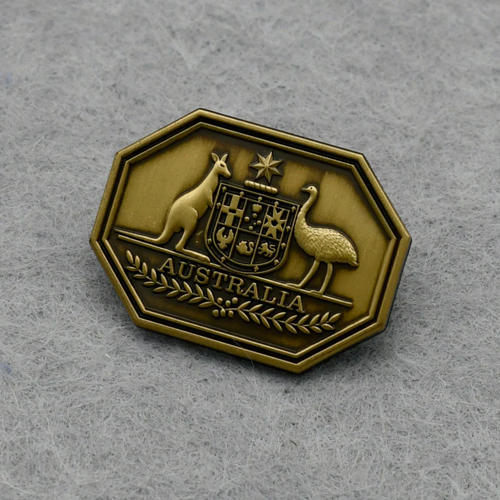 Defence Support Services (Level 3 - Gold) Commendation Badge - Image 5