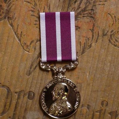 Meritorious Service Medal - Image 5